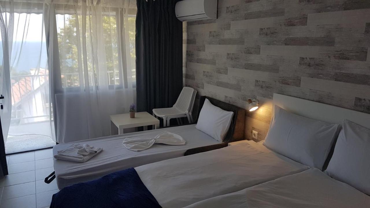 Simada Blue guest house Golden Sands Exterior foto