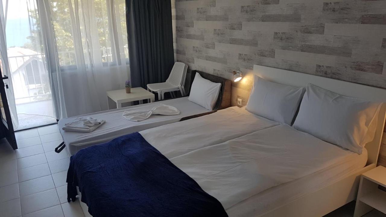 Simada Blue guest house Golden Sands Exterior foto
